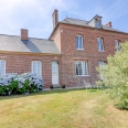 Belle maison de maître à vendre avec dépendances et prairies