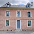 Maison de maître en plein centre d'un bourg très dynamique aux portes de Dieppe.