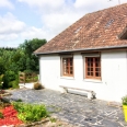 Maison de village à vendre sur grand terrain arboré