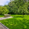 Belle Maison Normande en parfait état dans son joli jardin arboré