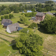 Propriété équestre dans la vallée de la Varenne, cadre verdoyant et préservé