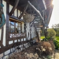 Une charmante maison au toit de chaume sur la côte Normande