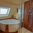Maison d’architecte à vendre avec piscine dans jardin paysager proche de Dieppe