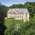 Château et dépendances à vendre sur ses terres de plus de 30 ha