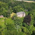 Château et dépendances à vendre sur ses terres de plus de 30 ha