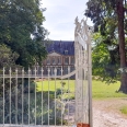 Château et dépendances à vendre sur ses terres de plus de 30 ha