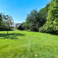 Maison de campagne à vendre avec dépendances sur beau terrain clos arboré