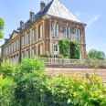 Château et dépendances à vendre sur ses terres de plus de 30 ha