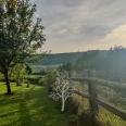 Maison ancienne dans la campagne vallonnée du Pays de Bray