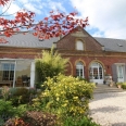 Maison de caractère de plain-pied à proximité de Dieppe avec vue sur la forêt domaniale d'Arques avec belle dépendance normande 4897