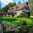 Maison Normande proche de Rouen soigneusement restaurée avec belle piscine couverte