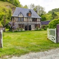 Petit manoir Normand du 17ème en Bord de Seine entre Rouen et Le Havre