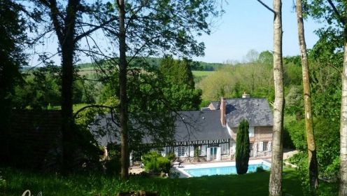 manoir de caractere avec piscine et tennis a lyons la foret