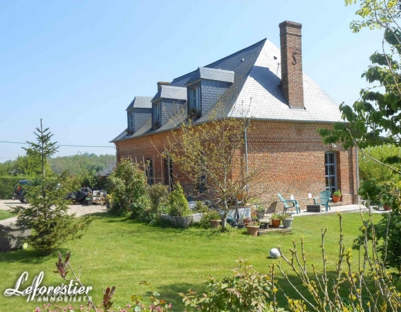 Maison de maître sur grand terrain clos et paysagé en vente en Pays de Caux
