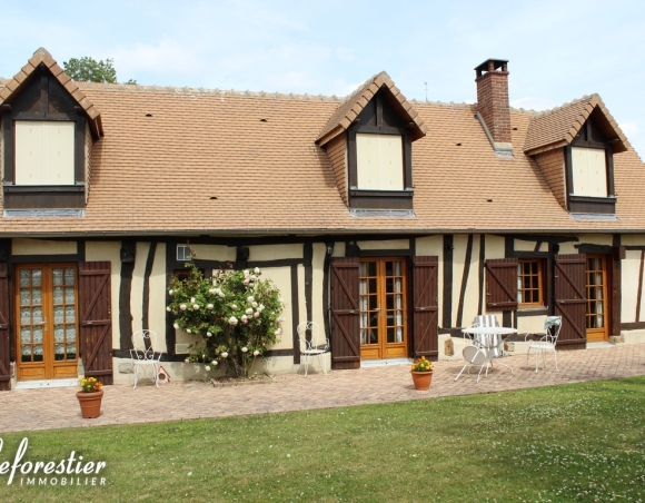 Maison de campagne au centre d’un village entre Rouen et Dieppe
