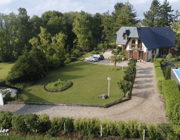 Maison d’architecte avec piscine proche golf de Saint-Saëns 76