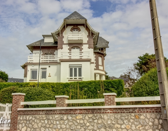 Villa de bord de mer à vendre à Criel-sur-Mer