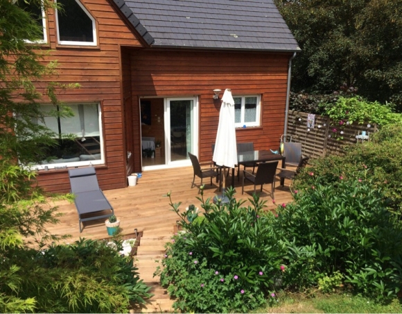 Maison contemporaine à vendre. Maison en ossature bois au calme, proche Mont-Saint-Aignan.