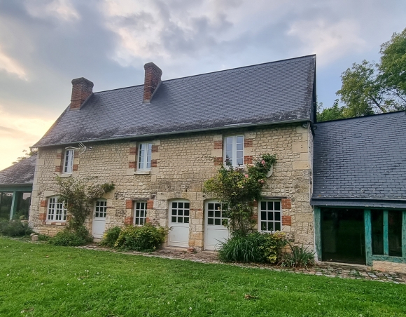 Charmante maison du 18ème en Bord de Seine