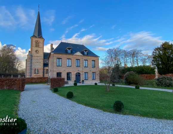 Magnifique presbytère à vendre dans un village proche de Veules les roses
