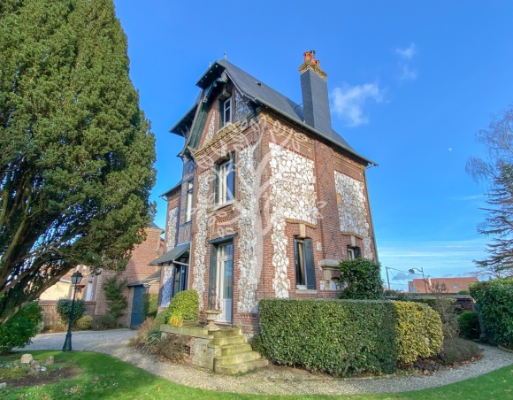 Belle maison Bourgeoise à vendre dans le cœur d’Offranville