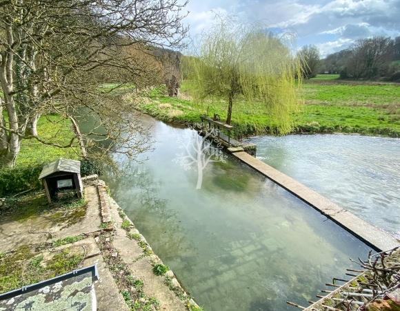 Propriété avec authentique moulin à vendre en Normandie 