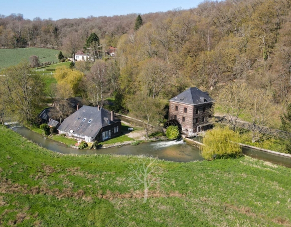 Un authentique moulin à eau de Normandie à vendre