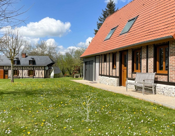 Propriété avec deux maisons à vendre en Normandie