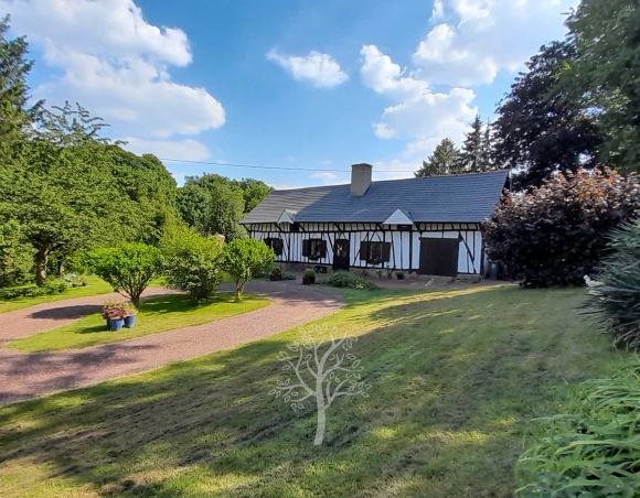 Petite maison typiquement normande à vendre près d’Aumale