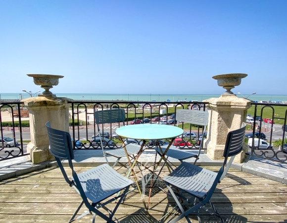 Appartement de caractère avec vue mer à vendre à Dieppe Appartement de caractère avec vue mer à vendre à Dieppe