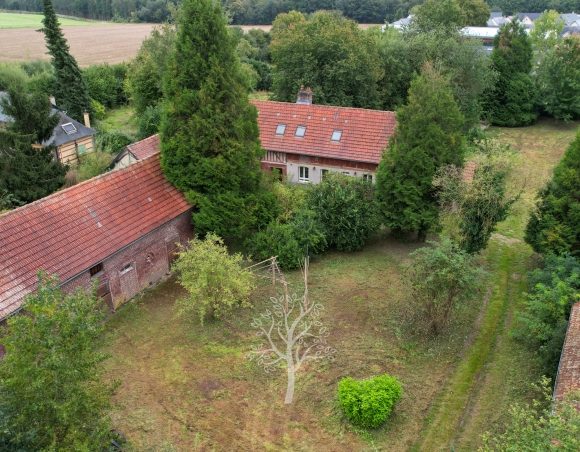 A vendre à proximité de Rouen, maison de campagne à la ville