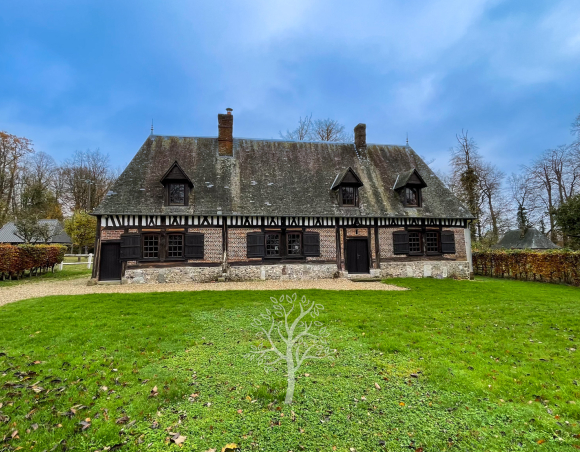 Maison normande à vendre avec dépendances et prairies en Pays de Caux