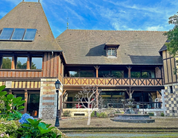 Manoir-anglo normand de haut standing à vendre en bord de mer 