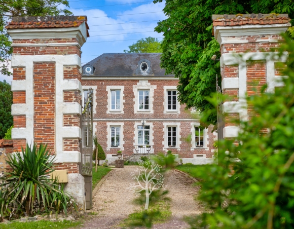 Belle maison de maître rénovée- Boucles de la Seine Belle maison de maître rénovée- Boucles de la Seine