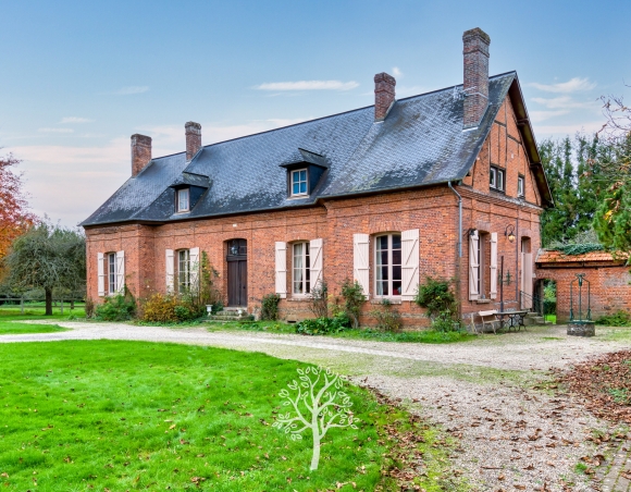 Ancien prieuré de 1703 à vendre entre Rouen et Dieppe