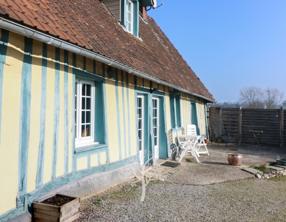Longère de charme proche de la mer à vendre