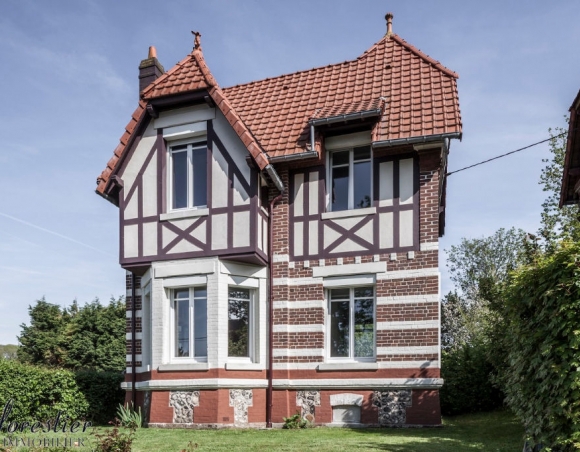 Villa anglo-normande de bord de mer Résidence secondaire en vente Jardin et terrasse sur garage à Mesnil Val sur la Côte Albâtre proche du Tréport 4840