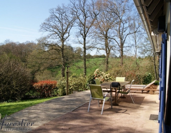 Jolie maison de campagne en vente en lisière d'un village