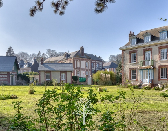 Villa de bord de mer avec 2 dépendances aménagées à saint-valery-en-caux