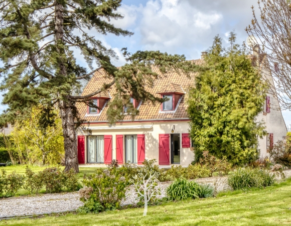 Bel ensemble immobilier à vendre à Luneray