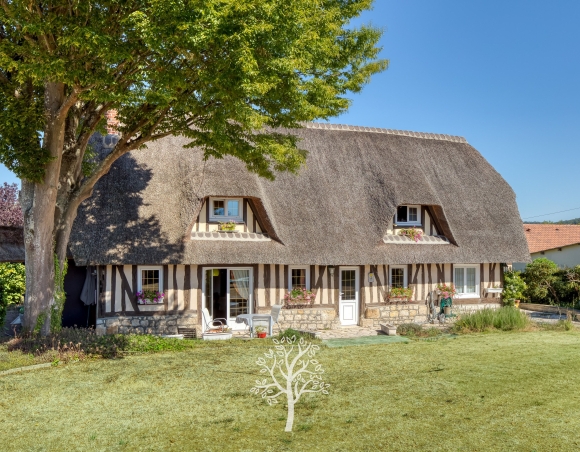 Authentique chaumière normande avec jardin à Arelaune-en-Seine