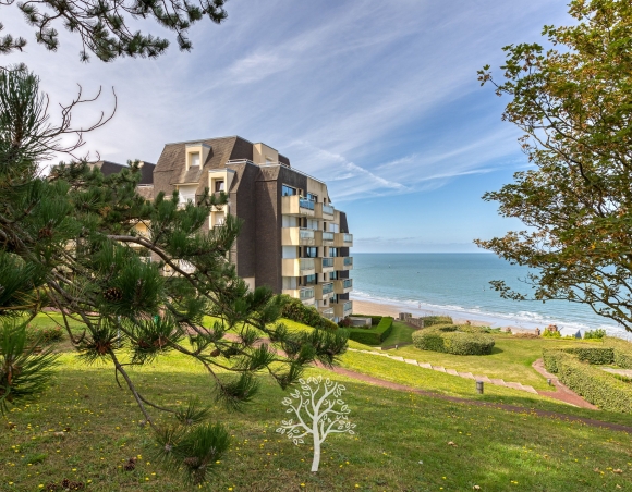 Trouville-sur-mer, appartement avec balcon vue mer Trouville-sur-mer, appartement avec balcon vue mer