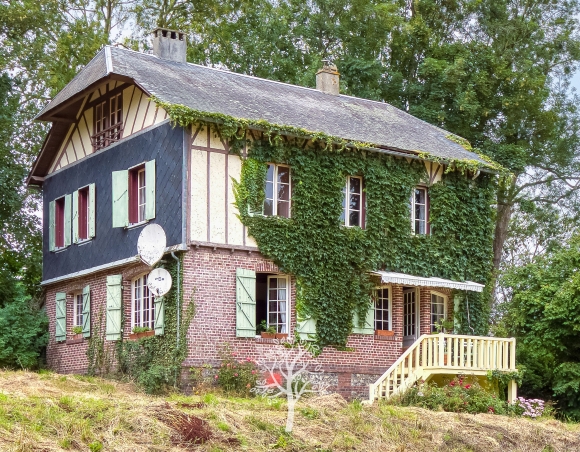 VENTE INTERACTIVE : Villa Anglo-Normande de la Côte d’Albâtre