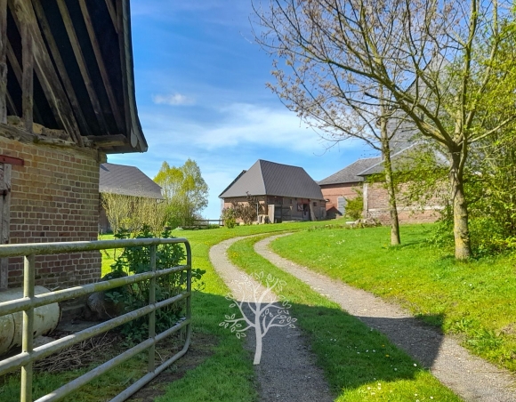 Petit corps de ferme rénové à vendre près de Forges-Les-Eaux