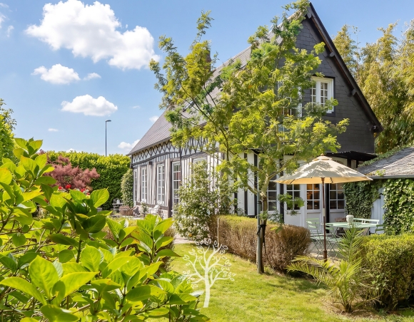 Jolie longère Cauchoise à vendre au cœur de la côte d'albâtre.