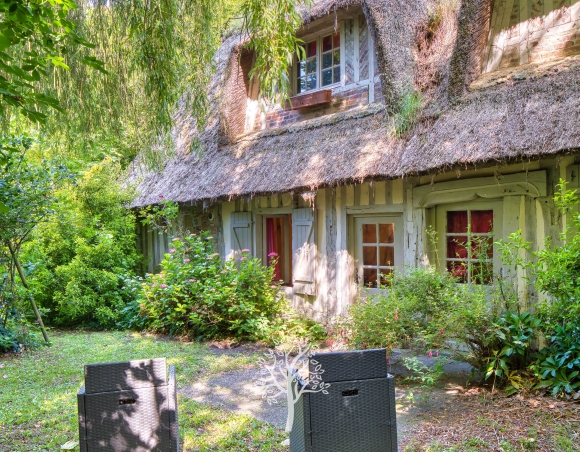 Ensemble de deux chaumières meublées au cœur du Pays de Caux Ensemble de deux chaumières meublées au cœur du Pays de Caux