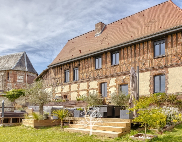 Propriété à vendre avec dépendances et prairies en Pays de Bray