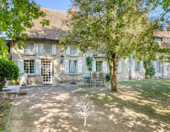 Domaine d’exception à vendre à 1h de Paris Domaine d’exception à vendre à 1h de Paris