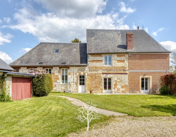 Ancienne école du milieu du XIXe siècle réhabilitée