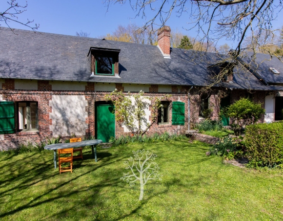 Maison de campagne à rénover à moins de 30 mn de Rouen Maison de campagne à rénover à moins de 30 mn de Rouen